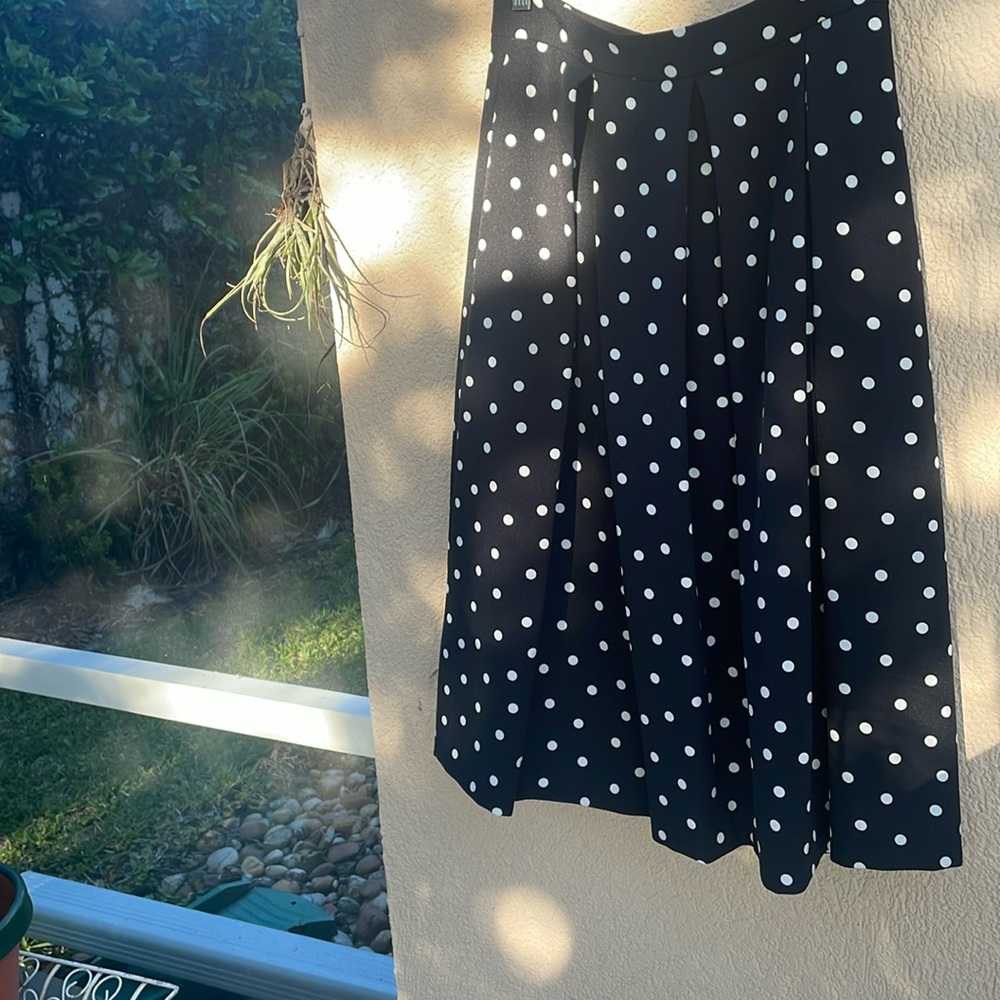 TAHARI fully lined dress skirt